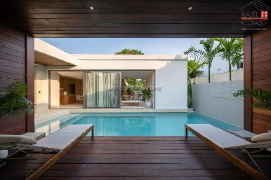 Pool Villa Mövenpick 22