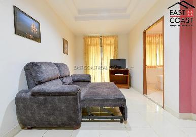 Sun and Beach Hostel 18
