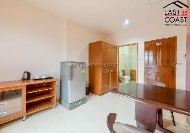 Sun and Beach Hostel 21