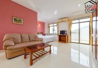 Sun and Beach Hostel 56