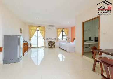 Sun and Beach Hostel 62