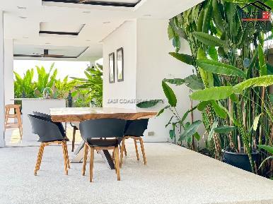 Spectacular Luxury Villa 6