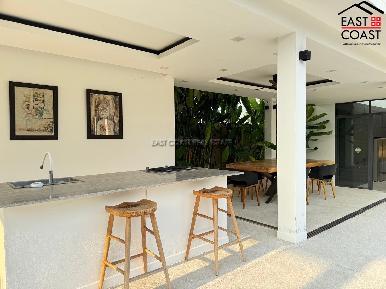 Spectacular Luxury Villa 8