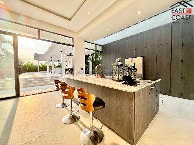 Spectacular Luxury Villa 9