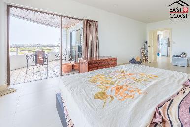 Krisada Cliff & Park Condo 24