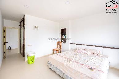 Krisada Cliff & Park Condo 26