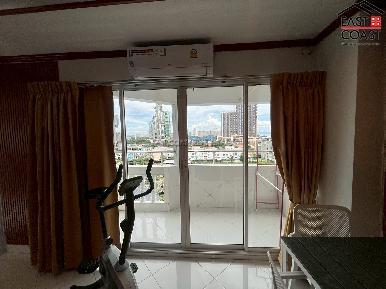 Jomtien Thip Condotel 12