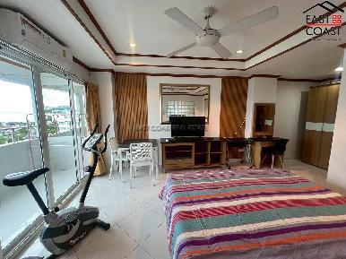 Jomtien Thip Condotel 14