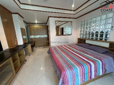 Jomtien Thip Condotel 16