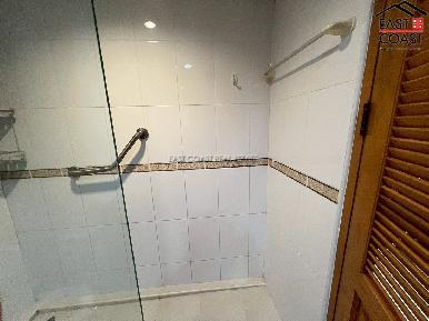 Jomtien Thip Condotel 3