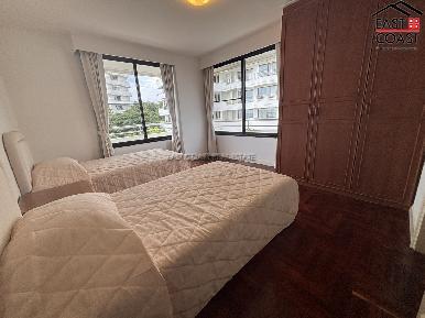Royal Cliff 11