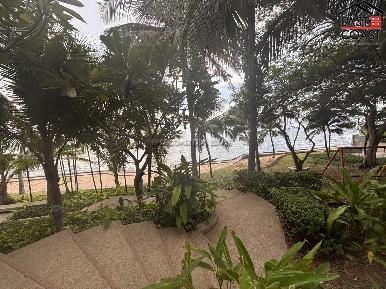 Royal Cliff 18