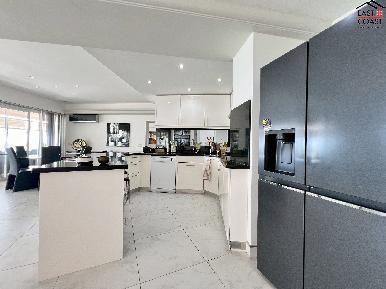 Stunning Two Bedroom at Grand Condotel 8