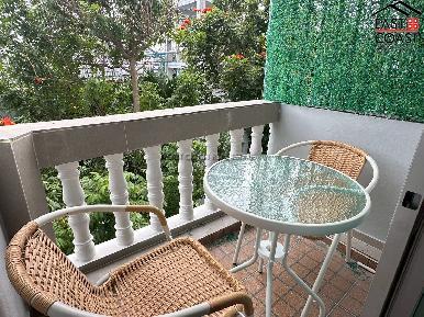 Jomtien Thip Condotel 1