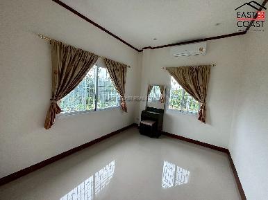 Private House At Soi Thung Klom Tan man 11