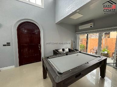 Silk Road Place 15