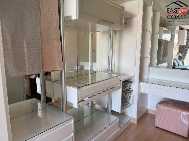 Apus Condominium 4