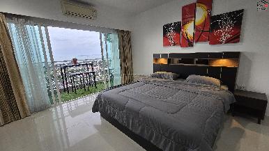 AD Hyatt 6