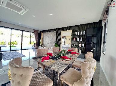 Private Pool Villa in Toongklom Talman 11