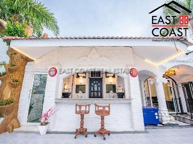 White House Villa in Baan Koon Suk 2 19