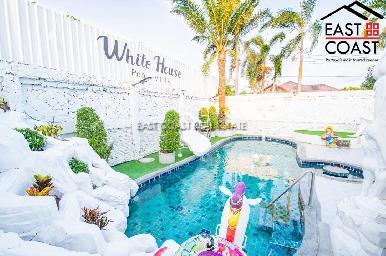 White House Villa in Baan Koon Suk 2 21