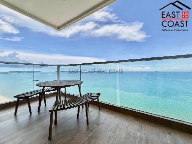 Cetus Beachfront Condominium Pattaya 1