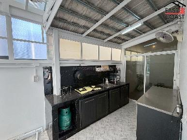 Palm Oasis 10