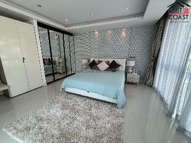 Palm Oasis 18