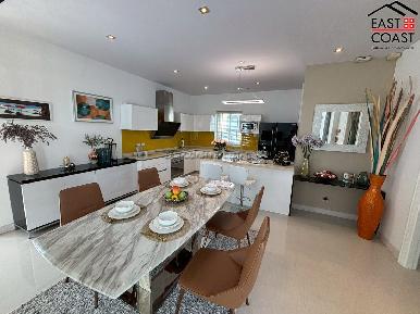 Palm Oasis 20