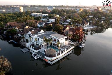 Yacht Club Seaview Villa 1