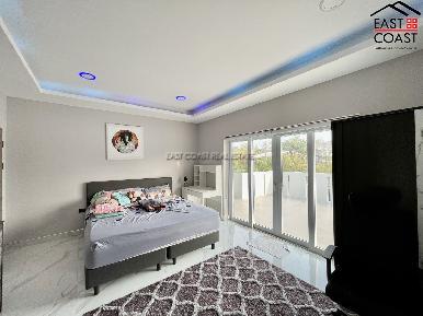 Temple Court Villa 11