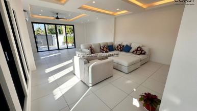 3-Storey House – Huay Yai Main Road 10