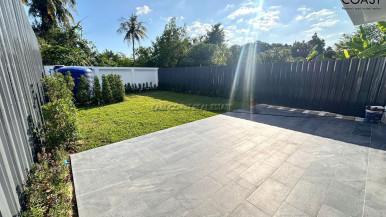 3-Storey House – Huay Yai Main Road 15