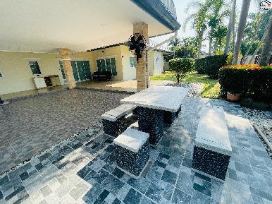 SP5 Village 5