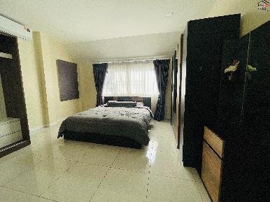 SP5 Village 24