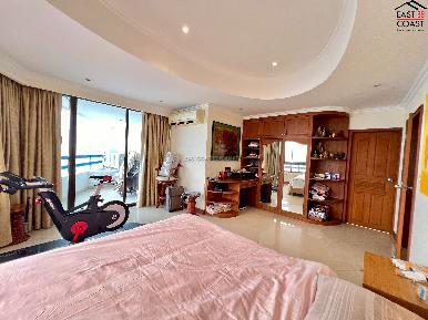 Jomtien Plaza Condotel 7