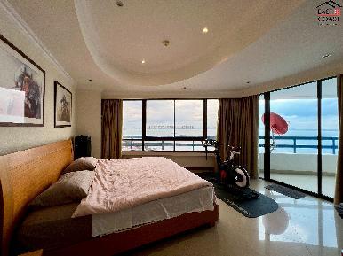 Jomtien Plaza Condotel 8