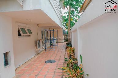 Amorn Village 25