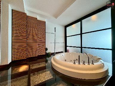 Krisada Cliff & Park 10