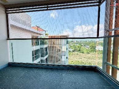 E Condo 13