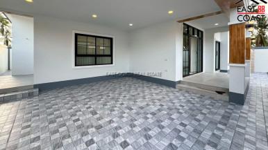 Private house in Krating lai 16