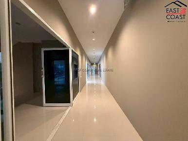 Residential Condominium Building + office rooms 8