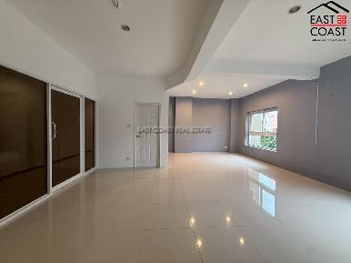 Residential Condominium Building + office rooms 13