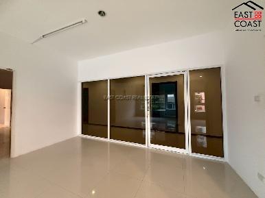 Residential Condominium Building + office rooms 17