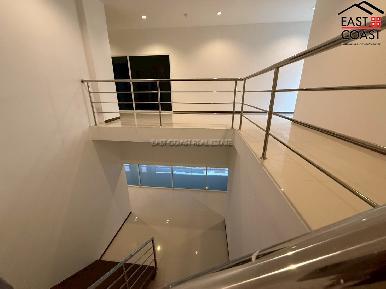 Residential Condominium Building + office rooms 12