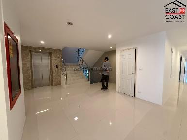 Residential Condominium Building + office rooms 28