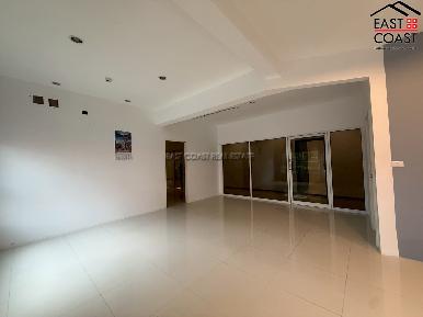 Residential Condominium Building + office rooms 32