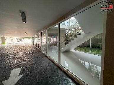 Residential Condominium Building + office rooms 40