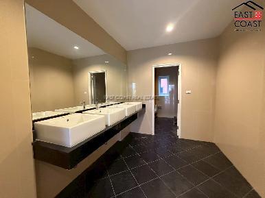 Residential Condominium Building + office rooms 45