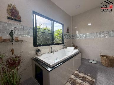 Private House Huay Yai 32